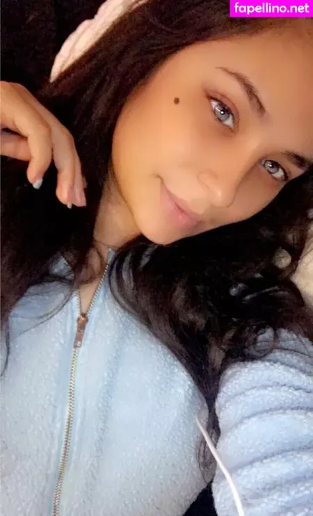 Sophiamariiex OnlyFans Thumbnail #ucuOwWeE3Y