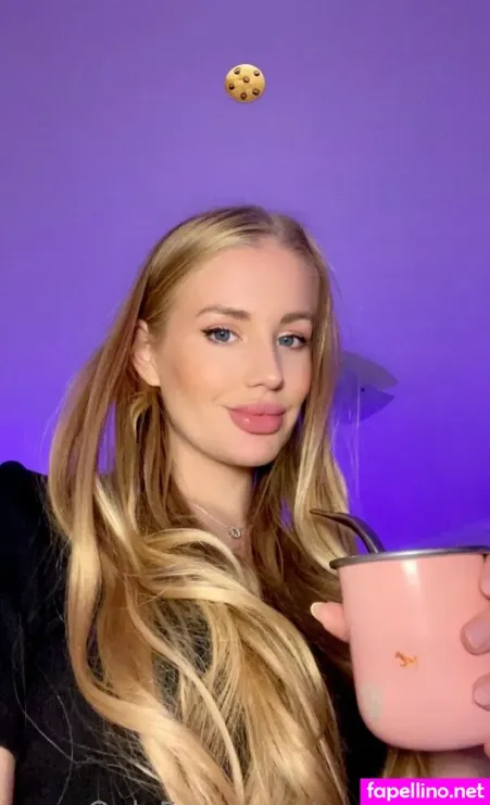 Sophiax Xx 1 OnlyFans Thumbnail #D2ksZTCedm