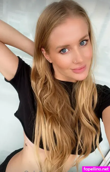 Sophiax Xx 1 OnlyFans Thumbnail #zzL6H4vV8A