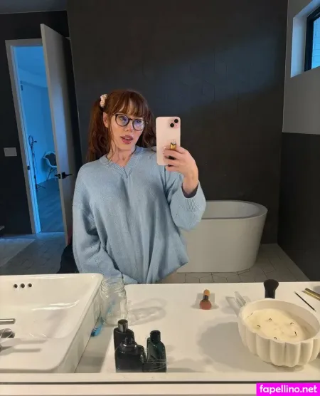 Sophiblu OnlyFans Thumbnail #gN52xxickU