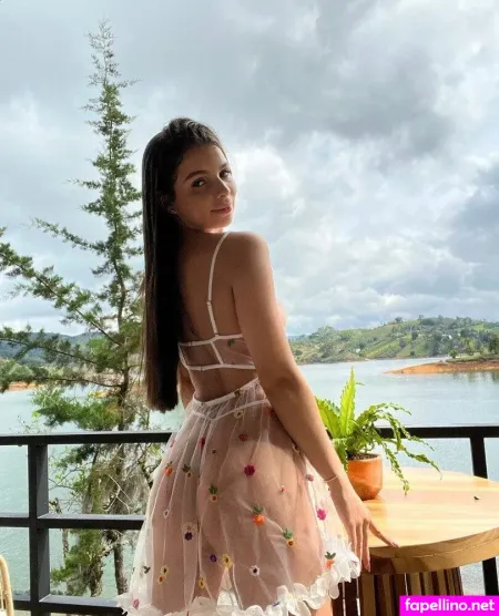 Sophibum OnlyFans Thumbnail #PMYimdQ5hR