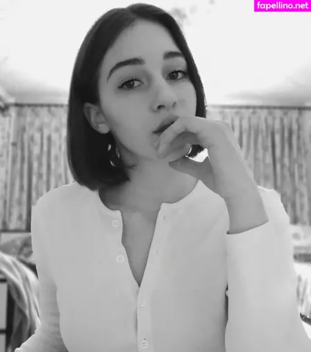 Sophie 5 OnlyFans Thumbnail #vwnIgx2GR8