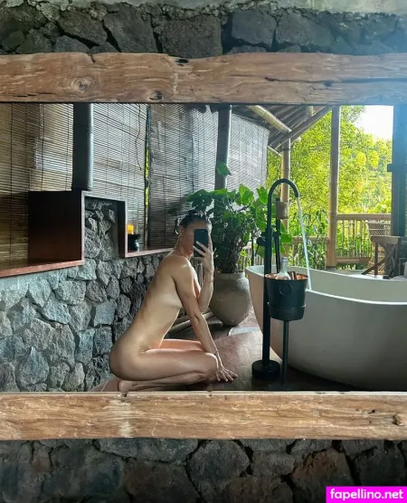 Sophie Andersen OnlyFans Thumbnail #eIHRlBNgFT