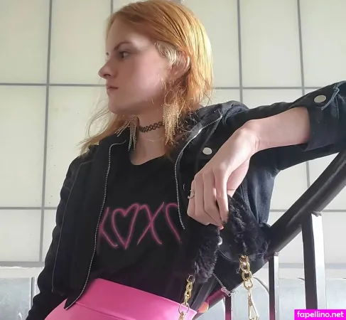 Sophie Asimov OnlyFans Thumbnail #4e7VhyT4Bp