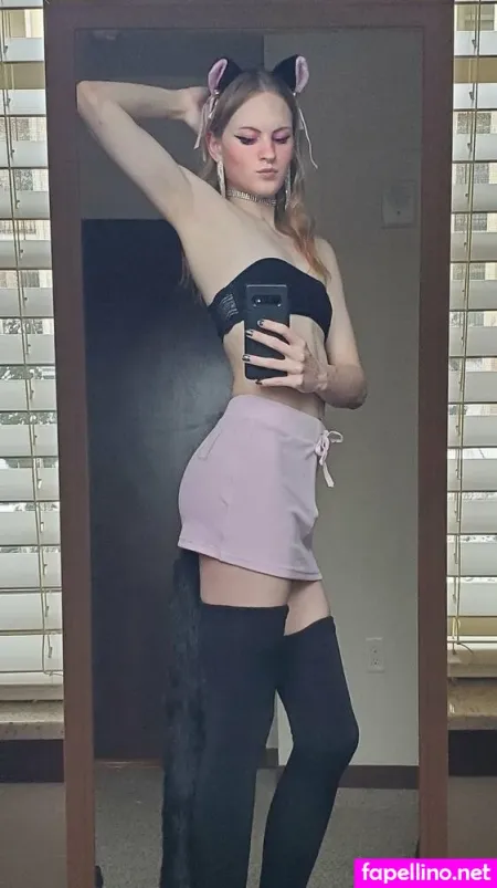 Sophie Asimov OnlyFans Thumbnail #GrqJDPCfIj