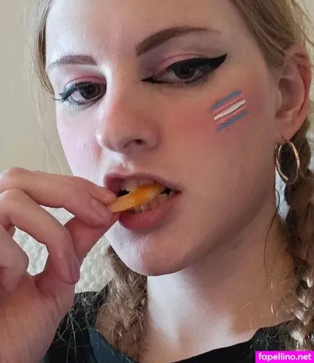 Sophie Asimov OnlyFans Thumbnail #uHFCtp0wMa