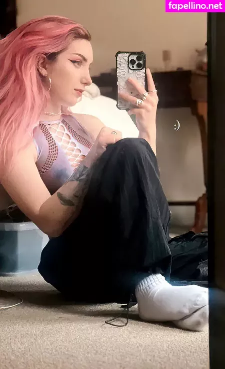 Sophie Burrell OnlyFans Thumbnail #WBXPyLkX13