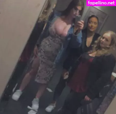 Sophie C OnlyFans Thumbnail #9JPDXjAiFT