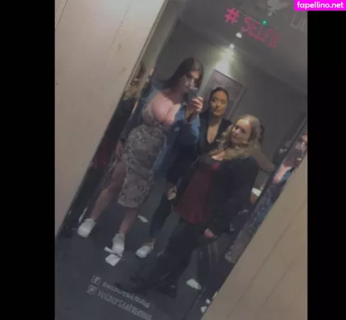 Sophie C OnlyFans Thumbnail #U8cbSX18Ft