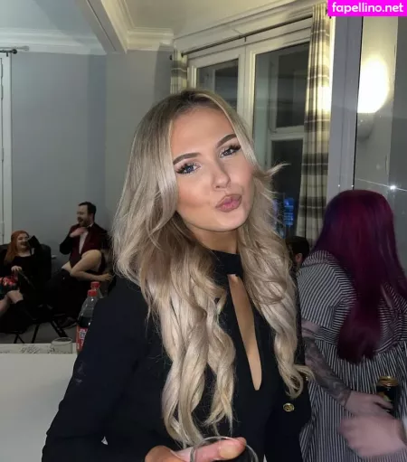 Sophie Campbell OnlyFans Thumbnail #phEA9kKYlU