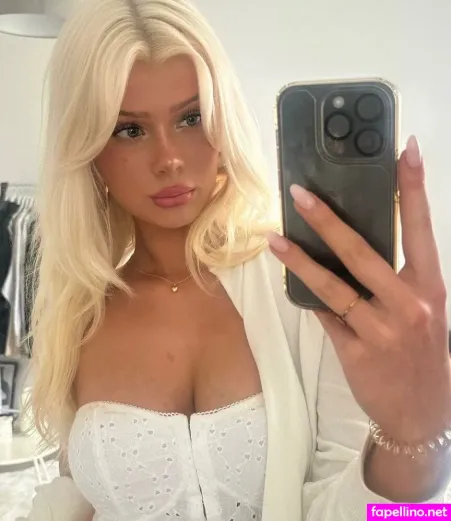 Sophie Charlott OnlyFans Thumbnail #B7nDS2qWsJ