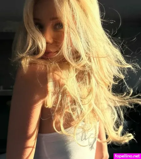 Sophie Charlott OnlyFans Thumbnail #chMrm7U37j