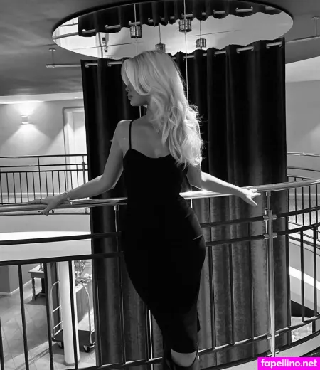 Sophie Charlott OnlyFans Thumbnail #idA6Seyy1Z