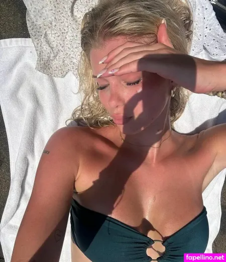 Sophie Charlott OnlyFans Thumbnail #nVuWhpZpI0