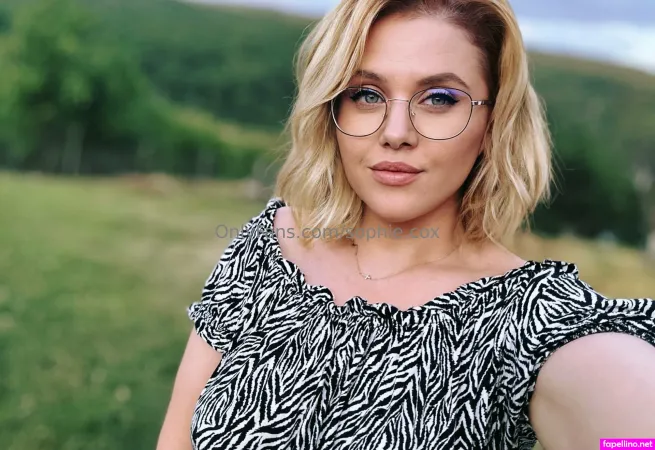 Sophie Cox OnlyFans Thumbnail #Xb1PIcEbbF