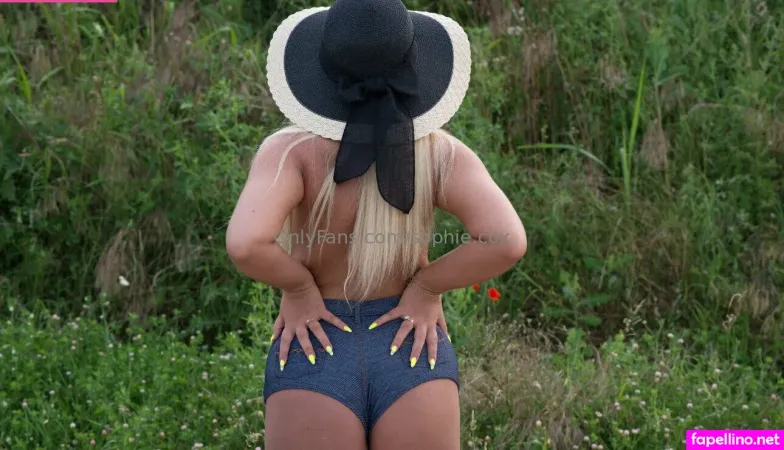 Sophie Cox OnlyFans Thumbnail #YAUvZchtXK