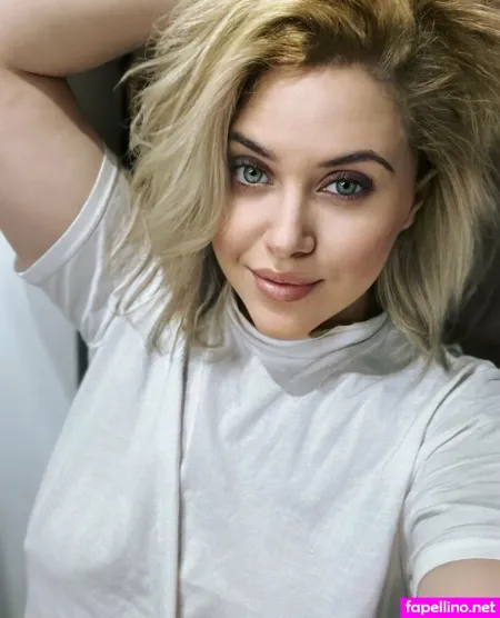 Sophie Cox OnlyFans Thumbnail #aYtYnWiOe7