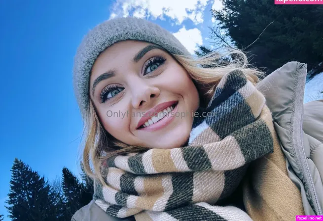 Sophie Cox OnlyFans Thumbnail #nCkEM6jCQQ