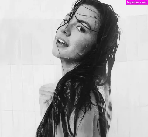 Sophie Craig OnlyFans Thumbnail #2hYfwI11El