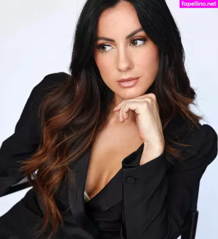 Sophie Craig OnlyFans Thumbnail #NWiTn1EuKe