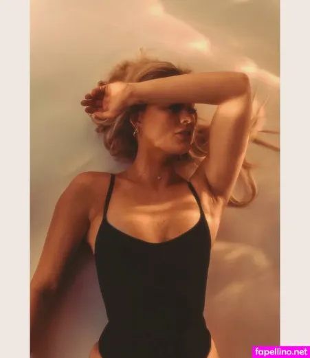 Sophie Cunningham OnlyFans Thumbnail #TleWGYsUcN