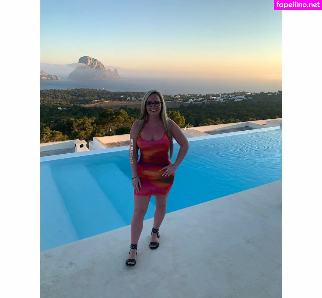 sophdefoe, sophdefoe92 Nude Leaked OnlyFans Photo #OVY1ILY18L