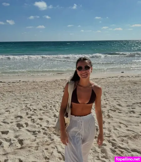 Sophie Dennington OnlyFans Thumbnail #vPcOUpJbMa
