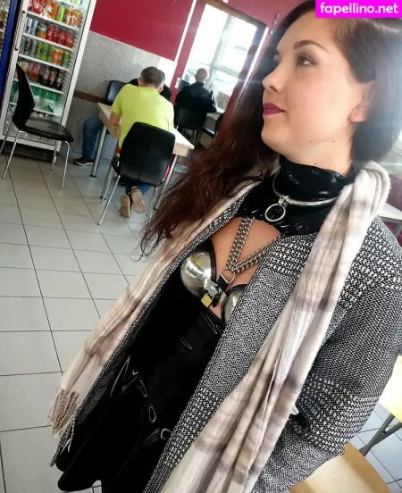 Sophie Elodie OnlyFans Thumbnail #A9AHfJ3qmb
