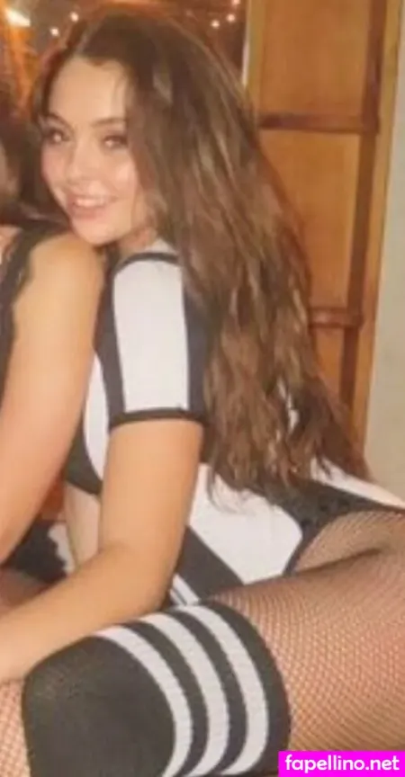 Sophie Glasser OnlyFans Thumbnail #LgxFcZldXC