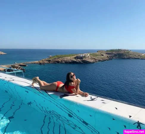 Sophie Glasser OnlyFans Thumbnail #UvmRzNSQxr