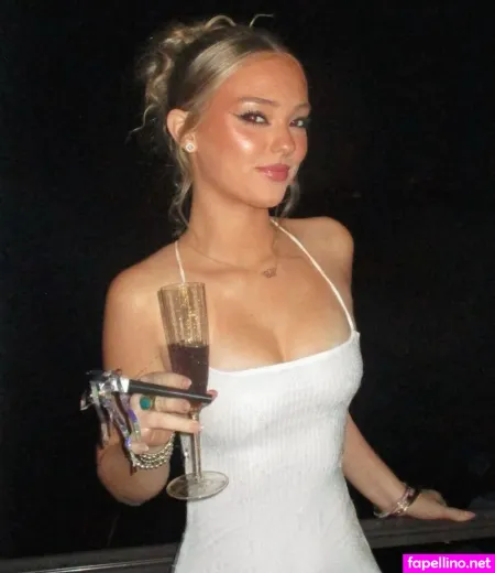 Sophie Grace OnlyFans Thumbnail #3h4J4meVIK