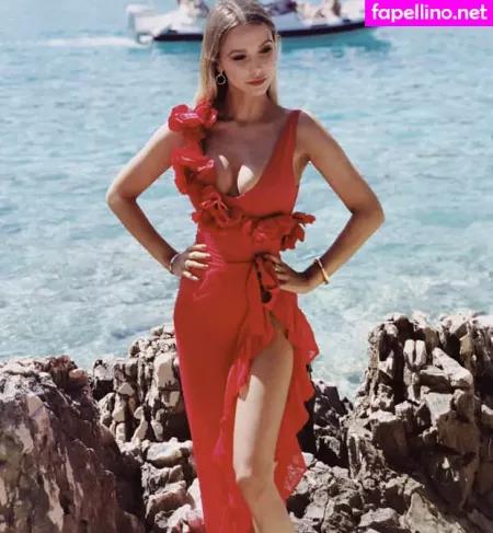 Sophie Hermann OnlyFans Thumbnail #G2JDCmf6Eb