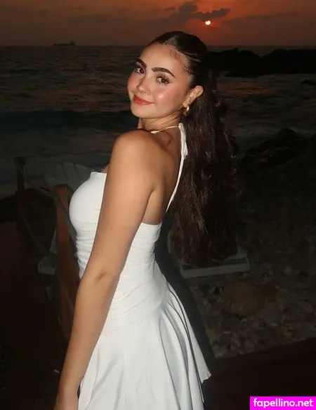 Sophie Hesri OnlyFans Thumbnail #Yws306j3uL