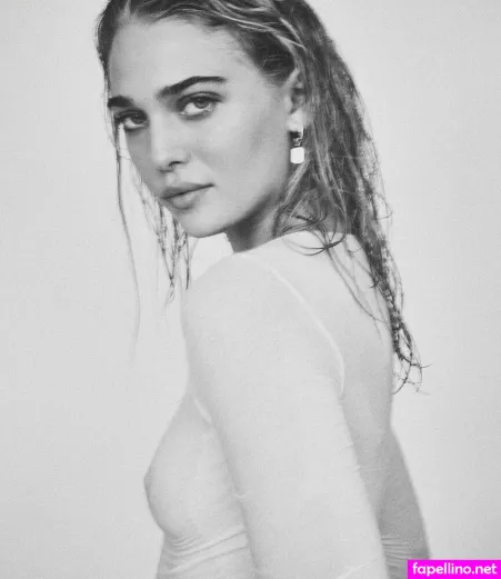 Sophie Kern OnlyFans Thumbnail #mcZWoJsQGM