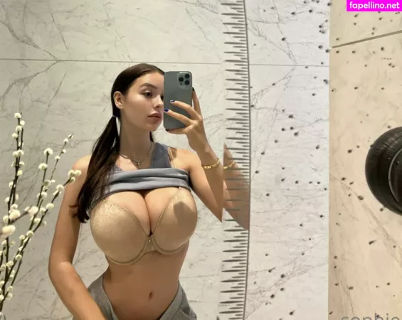 Sophie M OnlyFans Thumbnail #5SHi4YQ6Sf