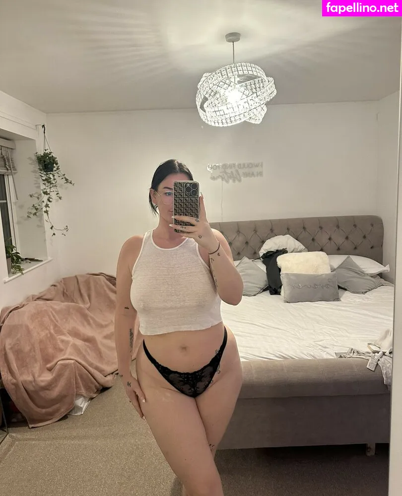 Smiffys, smai_xo, sxphiemxi Nude Leaked OnlyFans Photo #Ypg03vvT83