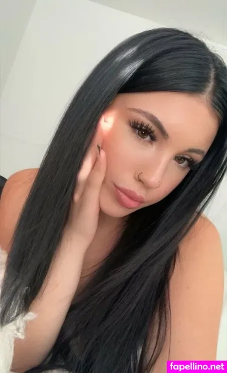 Sophie Mariee OnlyFans Thumbnail #zzEXEnLidN