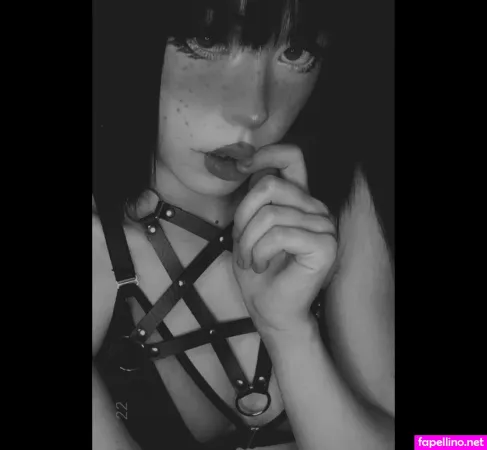 Sophie Nash OnlyFans Thumbnail #EmH3kRqVeL