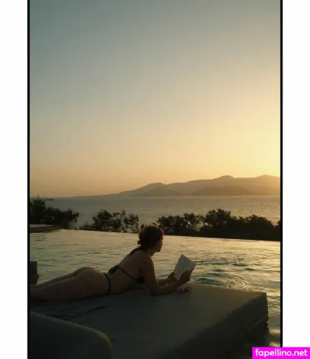 Sophie Nelisse OnlyFans Thumbnail #gZZDnqngdq