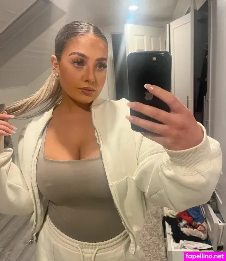 Sophie Nelson OnlyFans Thumbnail #Bs4xQFOVOa