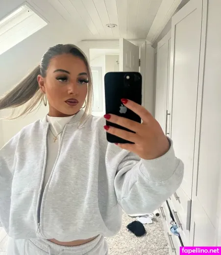 Sophie Nelson OnlyFans Thumbnail #eWCjSd6JzA