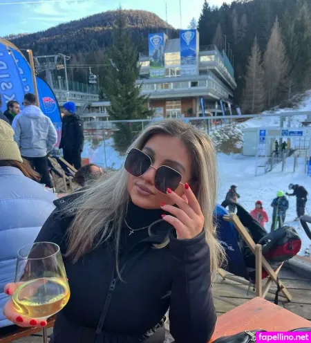 Sophie Nelson OnlyFans Thumbnail #sNculVfO2L