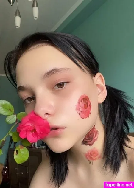 Sophie Not Sofia OnlyFans Thumbnail #RttMO6LiCe