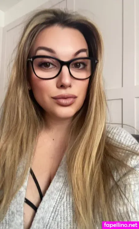 Sophie Parker OnlyFans Thumbnail #PMuAPGPAZj