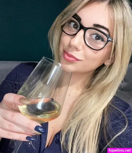 Sophie Parker OnlyFans Thumbnail #PVhSuzQiIX