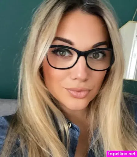 Sophie Parker OnlyFans Thumbnail #dG7jKr3Lz0
