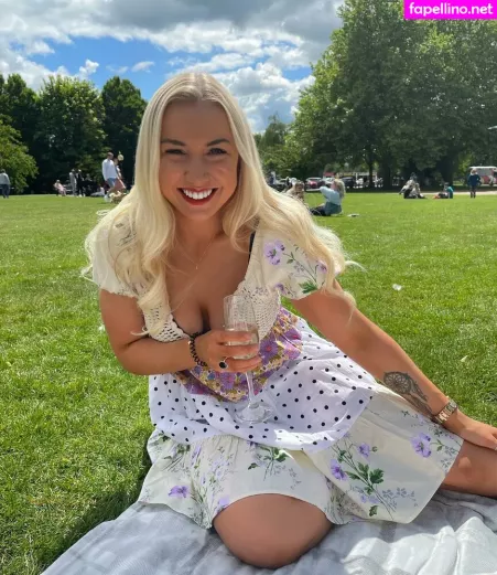 Sophie Partridge OnlyFans Thumbnail #XJ0Vw99aXP