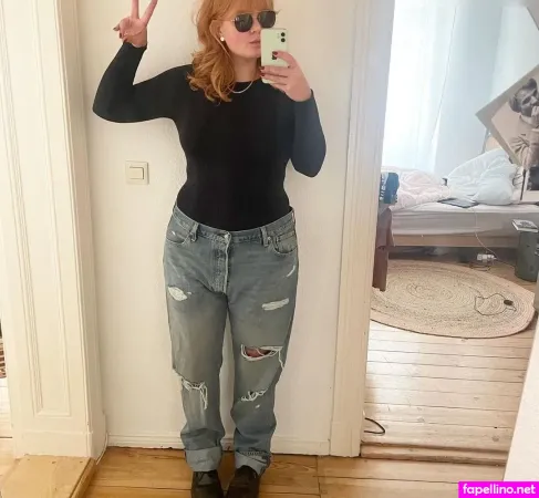 Sophie Passmann OnlyFans Thumbnail #Vaiz7lDPB1