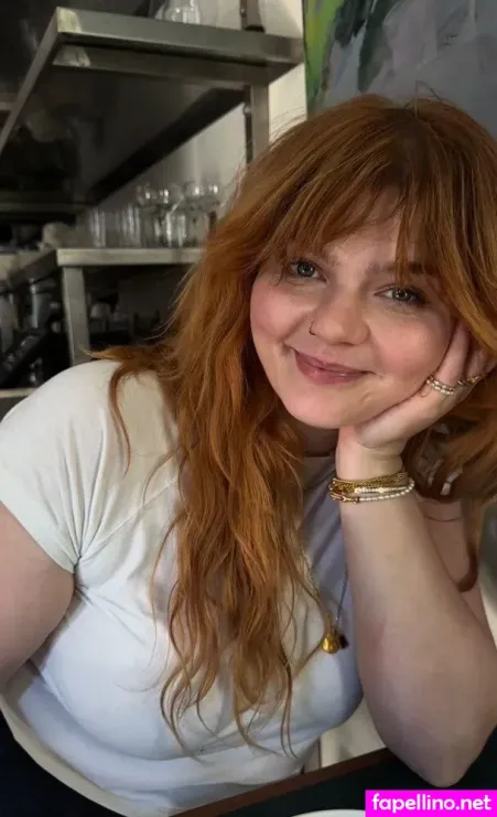Sophie Passmann OnlyFans Thumbnail #WzhlhtVAnt