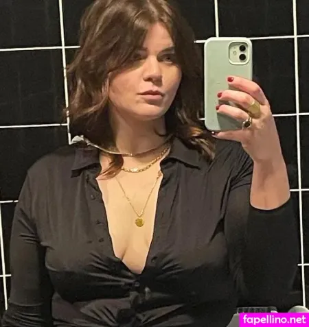 Sophie Passmann OnlyFans Thumbnail #ddKuUruwa9